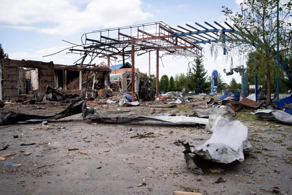 #обстановка_кратко. Ещё кадры из Украины, где российские войска продолжают успешно отрабатывать по АЗС, как тыловым, так и прифронтовым #обстановка_кратко. Ещё кадры из Украины, где российские войска продолжают успешно отрабатывать по АЗС, как тыловым, так и прифронтовым