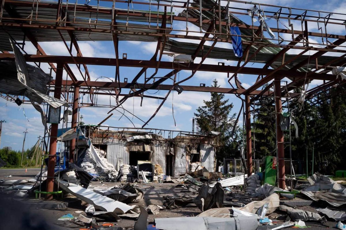#обстановка_кратко. Ещё кадры из Украины, где российские войска продолжают успешно отрабатывать по АЗС, как тыловым, так и прифронтовым