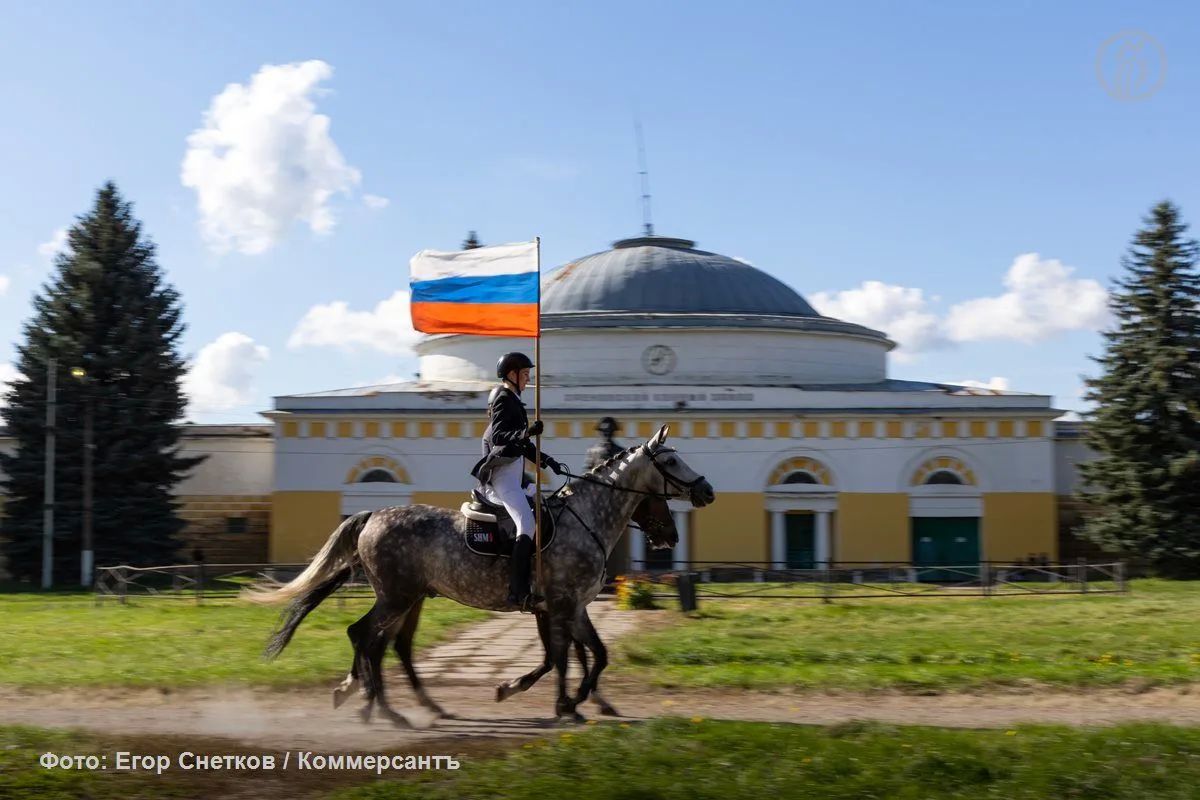 На коне истории: яркие кадры празднования 250-летия Хреновского конного завода под Воронежем На коне истории: яркие кадры празднования 250-летия Хреновского конного завода под Воронежем