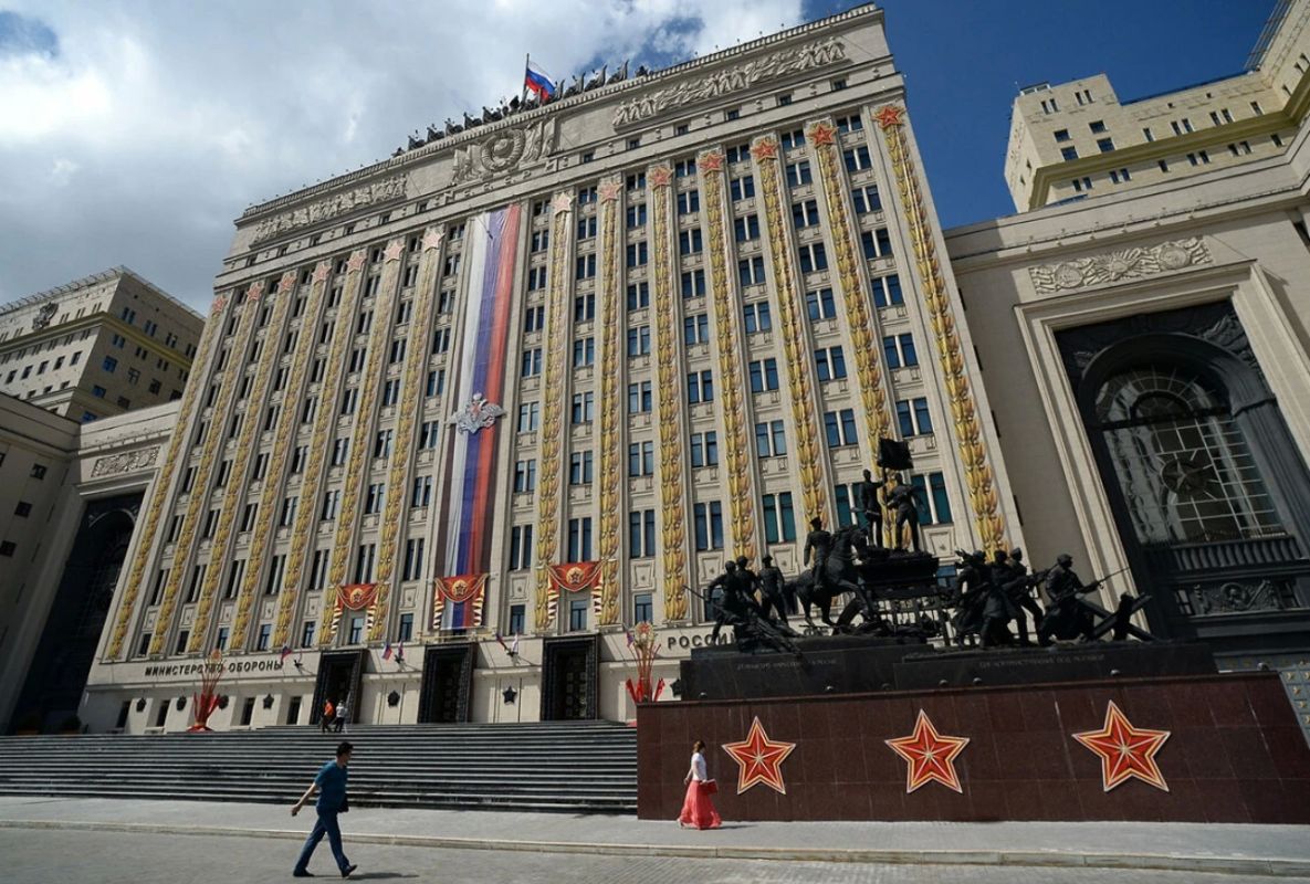 Минобороны России услышало Зеленского* и усилит удары по военным объектам Киева