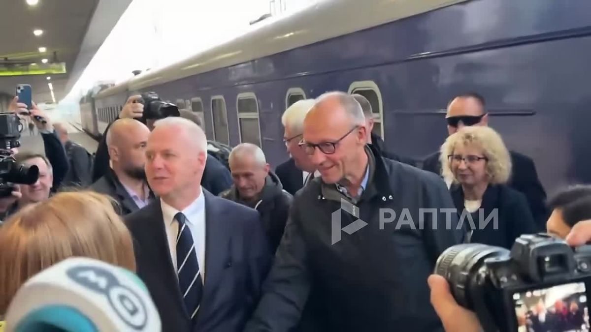 Мерц неожиданно заехал в Киев