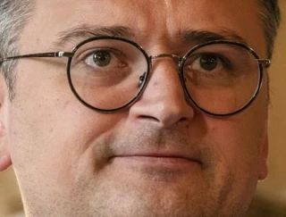 Юрий Котенок: Экс-глава МИД Руины по фамилии Кулеба (которого сменил Сибига) призвал украинцев тикать из городов, этих понастроенных москалями коробок, на хутора: "Кто может уехать — уезжайте, иначе начнется настоящий дурдом"