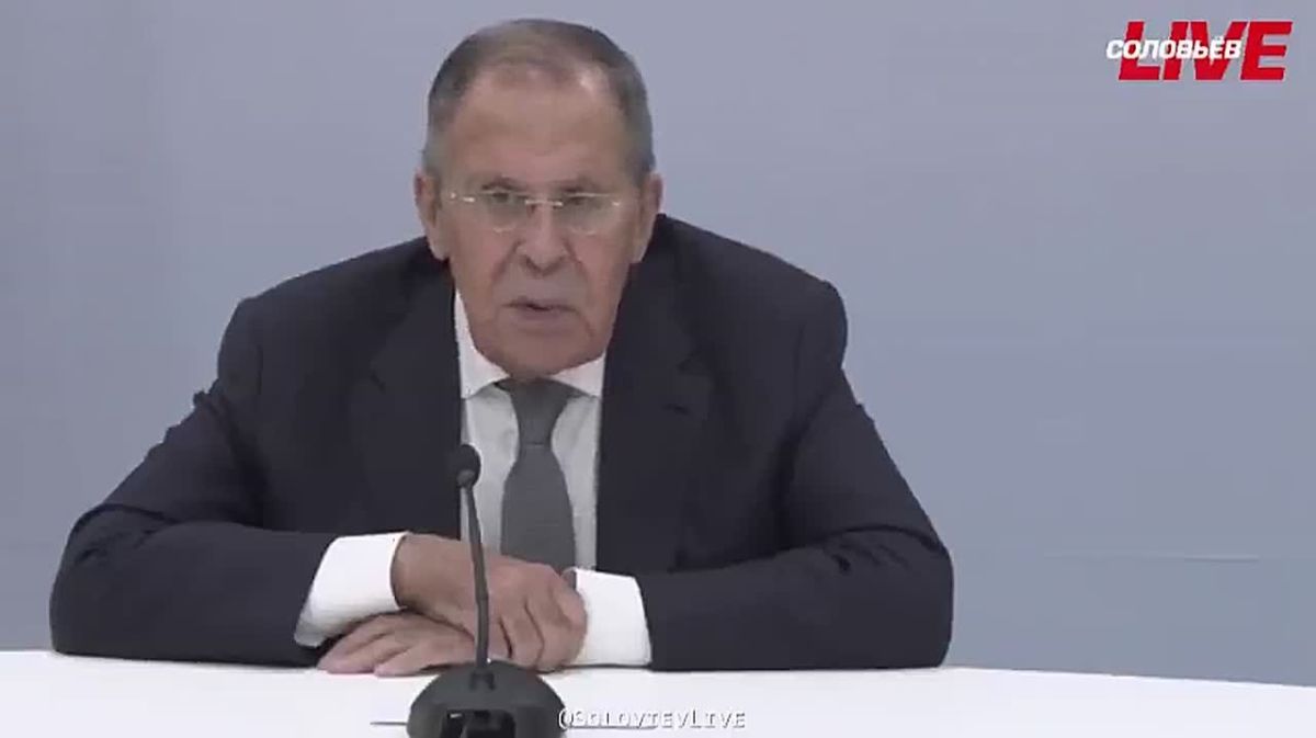 «Не к нам такой вопрос надо адресовать»: глава МИД РФ Сергей Лавров напомнил, кто срывал договорённости по Украине с 2014 года
