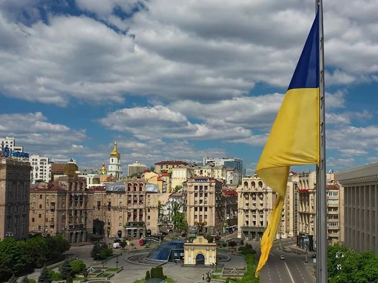 В Киеве перебои со светом, водой и интернетом