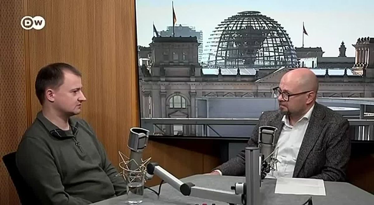 Украина потеряла несколько самолётов из-за неисправных старых ракет для борьбы с реактивными дронами, заявил укро-волонтёр Тарас Чмут