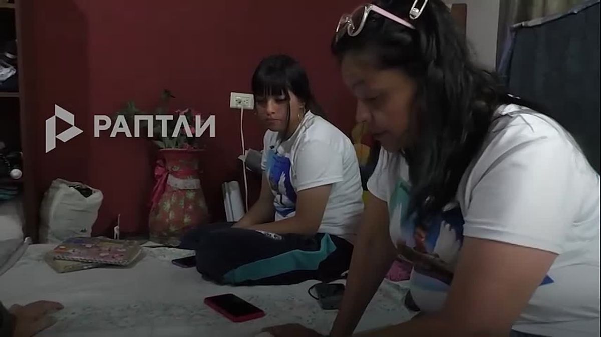 «Обманутых парней отправляют на Украину как пушечное мясо»: мать погибшего колумбийского наемника рассказала Раптли о методах киевских вербовщиков, на которые попался ее сын