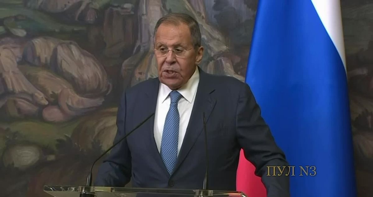 Лавров – заявил, что Зеленский не заслужил перемирия:
