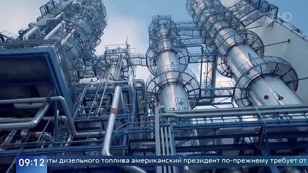 Британская газета Financial Times, ссылаясь на еврочиновников пишет, что Киев может остаться без вооружений и разветданных, если не прекратит атаки на российские НПЗ