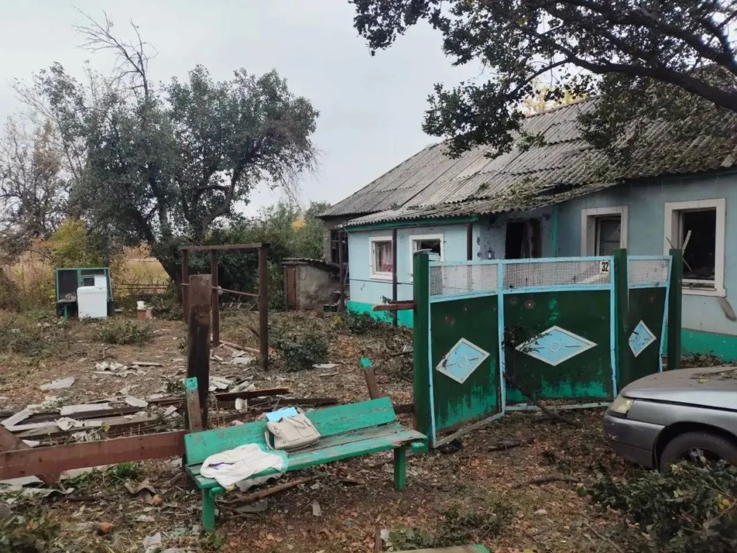 В ЛНР ранены шесть человек, среди них трое детей, сообщил глава республики Пасечник В ЛНР ранены шесть человек, среди них трое детей, сообщил глава республики Пасечник