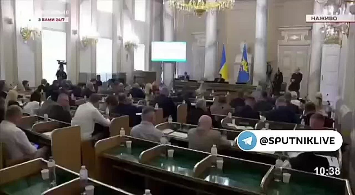 Депутаты львовского горсовета запретили американскому президенту давить на Украину и Зеленского