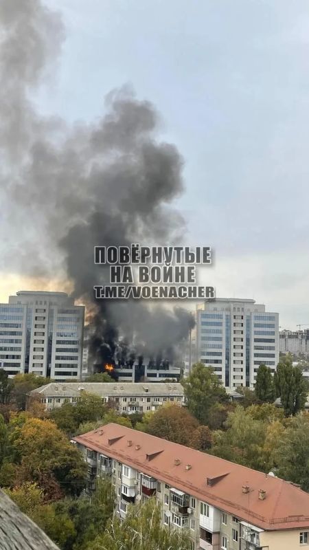 Кадры горящего дата-центра "Миратек-Групп" в Киеве