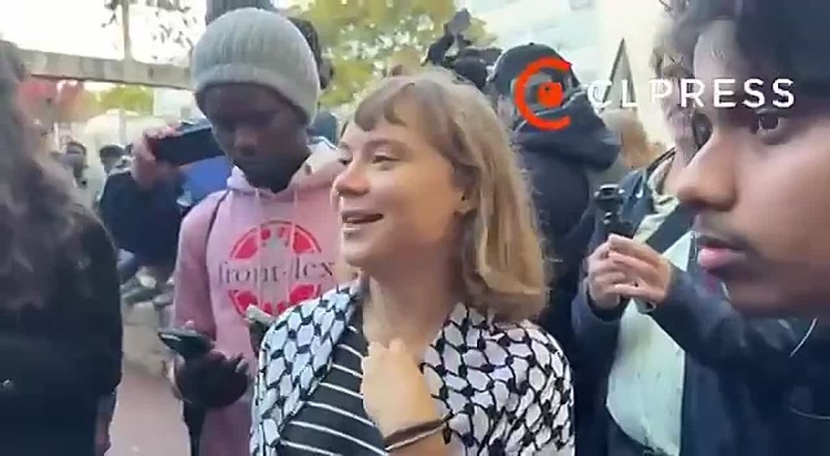 Прислали в помощь французским "онижедетям" тяжелую артиллерию - Гретту Тумблер
