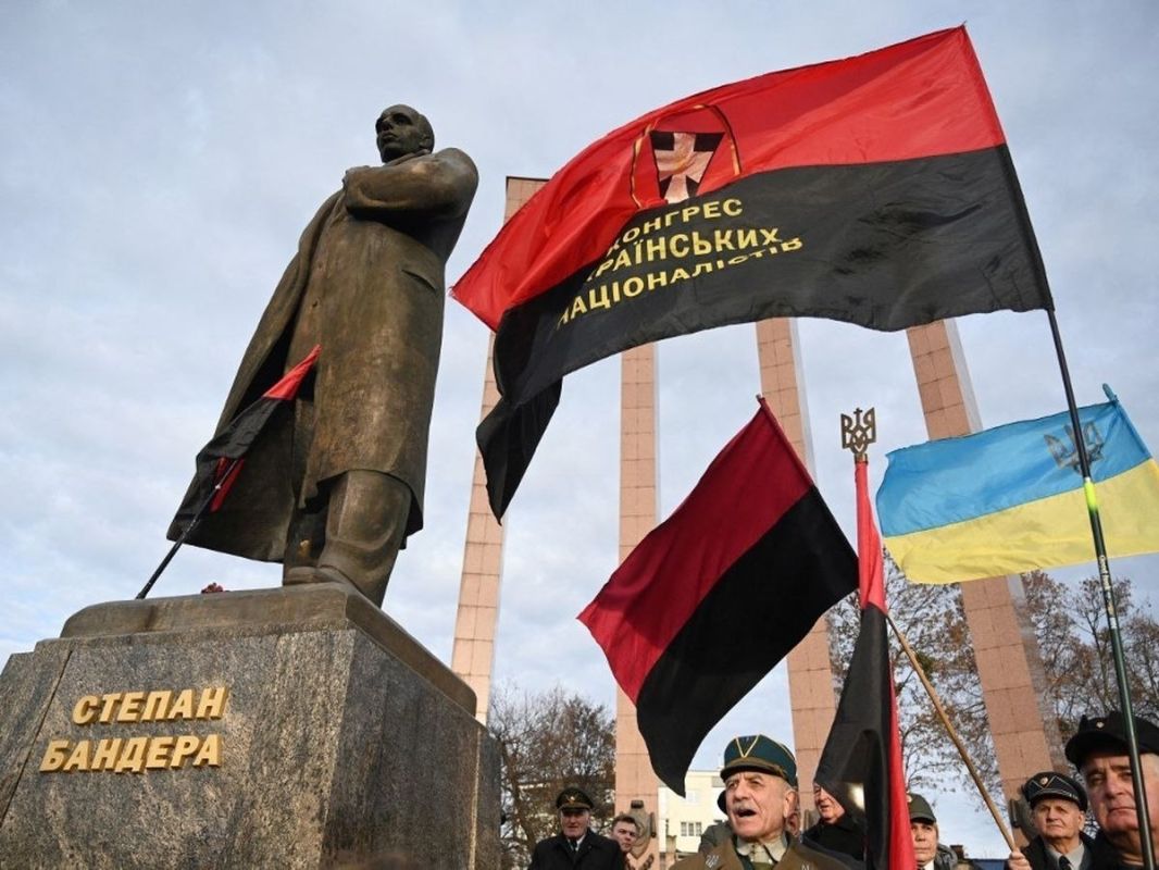 67 ЛЕТ НАЗАД. 15 октября 1959 года в Мюнхене был убит бывший глава ОУН-Б Степан Бандера ( 1), признанный виновным в преступном сотрудничестве с Третьим рейхом 67 ЛЕТ НАЗАД. 15 октября 1959 года в Мюнхене был убит бывший глава ОУН-Б Степан Бандера ( 1), признанный виновным в преступном сотрудничестве с Третьим рейхом