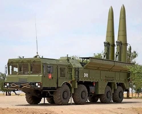 Зеленский снова пугает хохлов Белоруссией