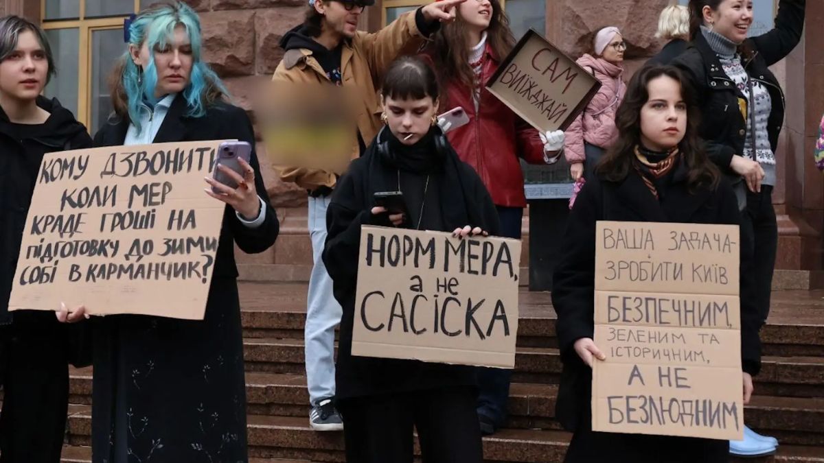 Андрей Руденко: Банковая начала «сносить» Кличко Андрей Руденко: Банковая начала «сносить» Кличко