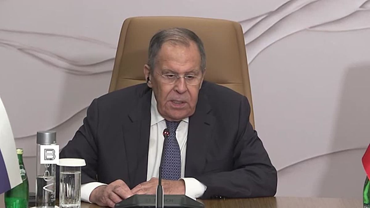 Зеленский не идет на переговоры, потому что знает, что любая приемлемая для России и США сделка станет для него концом, заявил Сергей Лавров