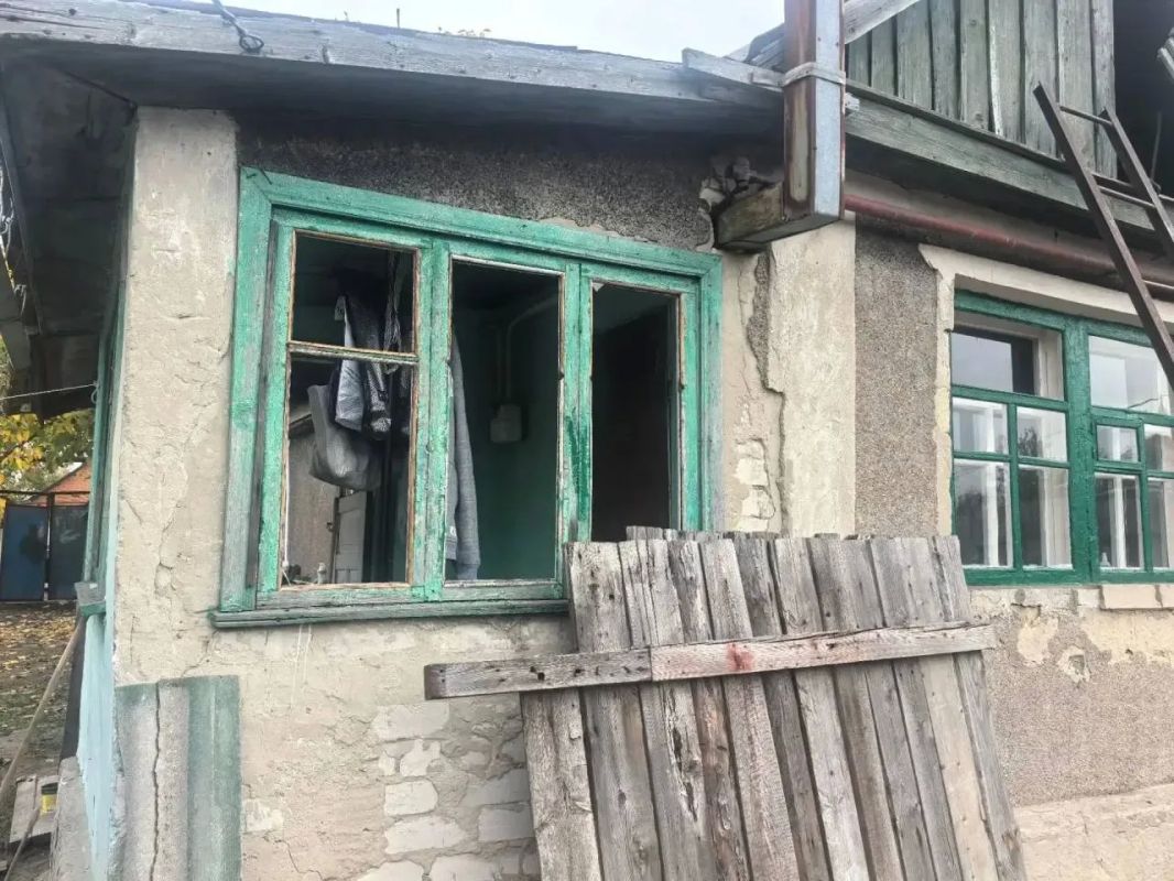 В ЛНР три мирных жителя погибли, еще трое получили ранения, сообщил глава республики Пасечник В ЛНР три мирных жителя погибли, еще трое получили ранения, сообщил глава республики Пасечник
