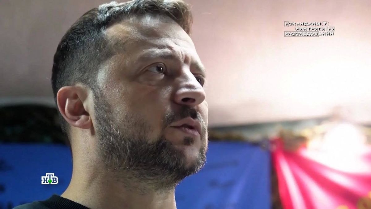 Выжить любой ценой — так называется шоу, героем которого Зеленский стал три года назад