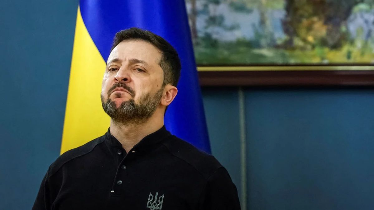 | Зеленский обвинил США в попытке склонить Украину к капитуляции