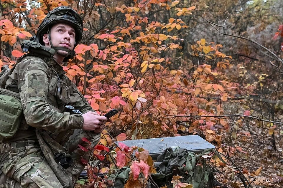 Почему США не дают Украине военный аналог Starlink