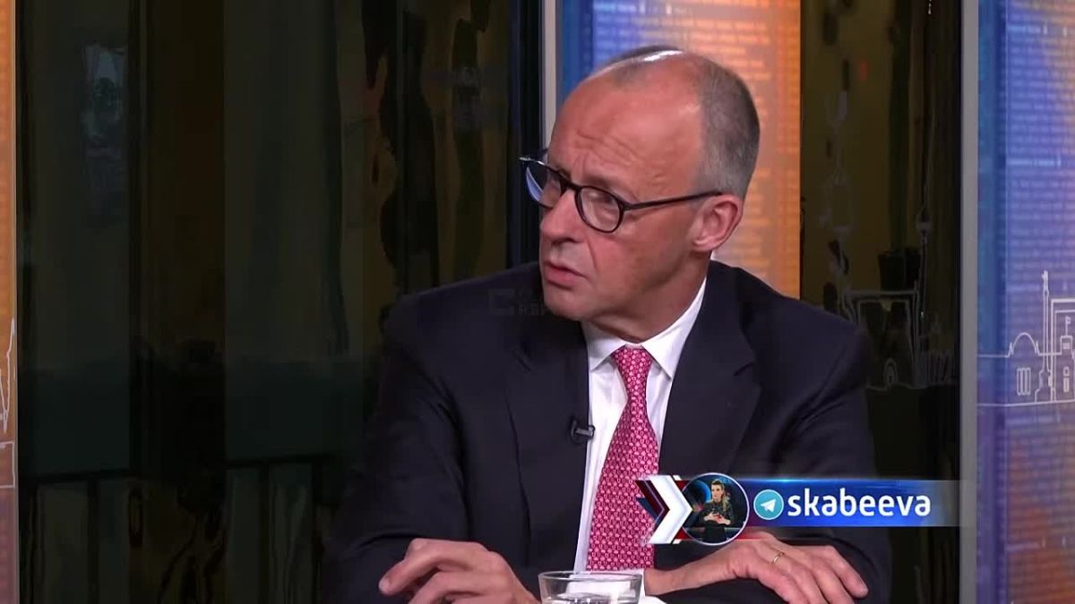 Мерц рассказывает Bloomberg, что Европа уже 2 года сама воюет с Россией, без американских денег