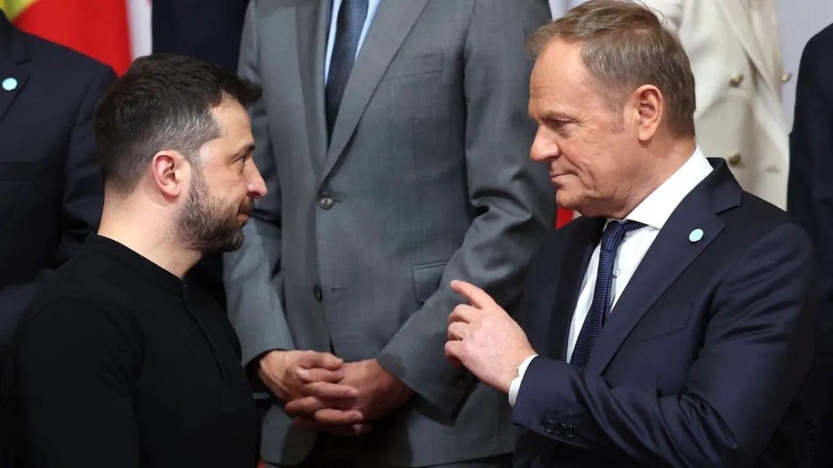 Польша приостановила передачу Украине пакета военной помощи