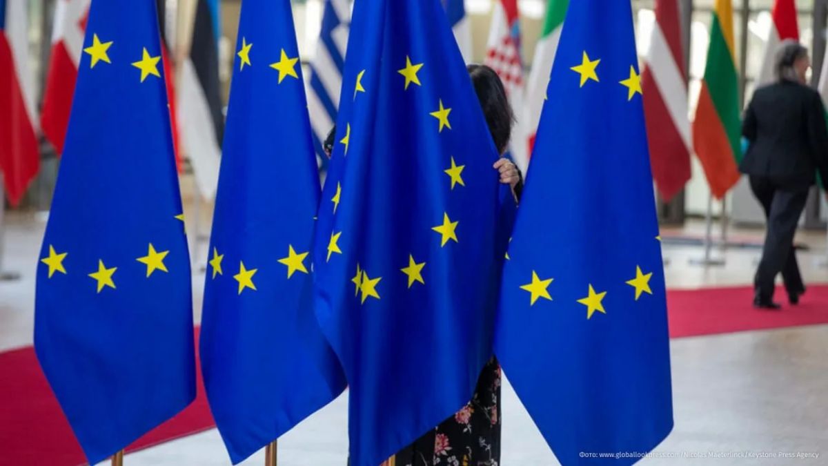 ЕС хочет заставить союзников "скинуться" на средства для Украины на ближайших саммитах