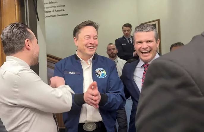 Александр Юнашев: Еврокомиссия призвала SpaceX срочно и полностью восстановить работу Starlink в Украине