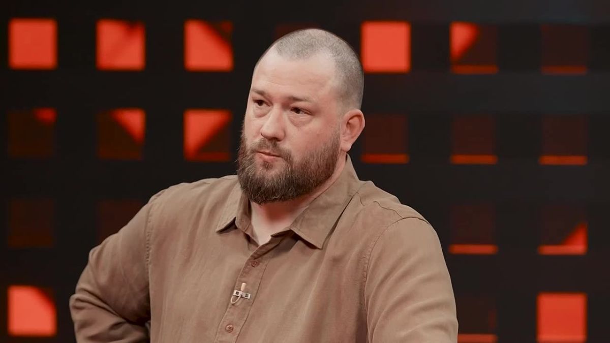 WarGonzo: «Против России можно всё». Если войны неизбежны, значит ли, что их можно вести без правил? Философ Никита Сюндюков в беседе со своим соведущим блогером Николаем Соболевым в свежем выпуске «Это база» раскладывает по...