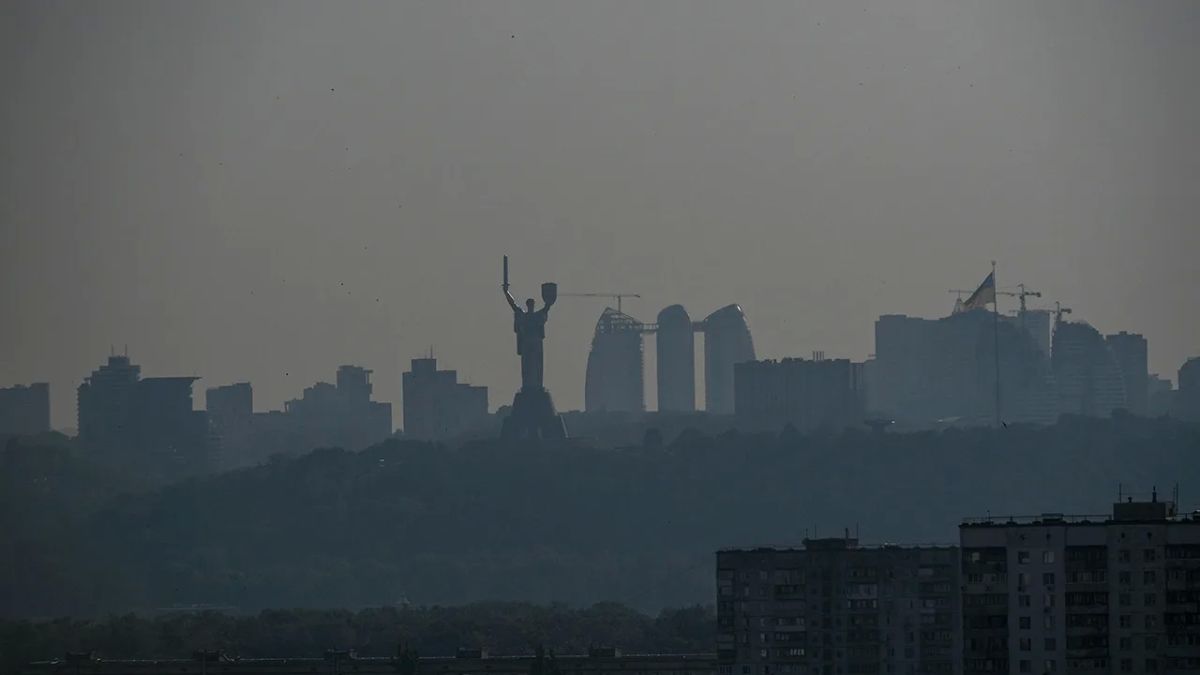 Население Украины к середине этого года сократилось до 28,5 миллиона человек, заявила директор украинского Института демографии и исследований качества жизни Элла Либанова