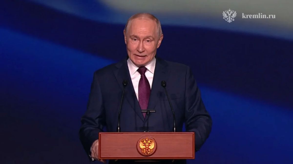 Россия готова возобновить трёхсторонние переговоры по Украине с США и Киевом — Владимир Путин сообщил об этом на съезде Союза театральных деятелей