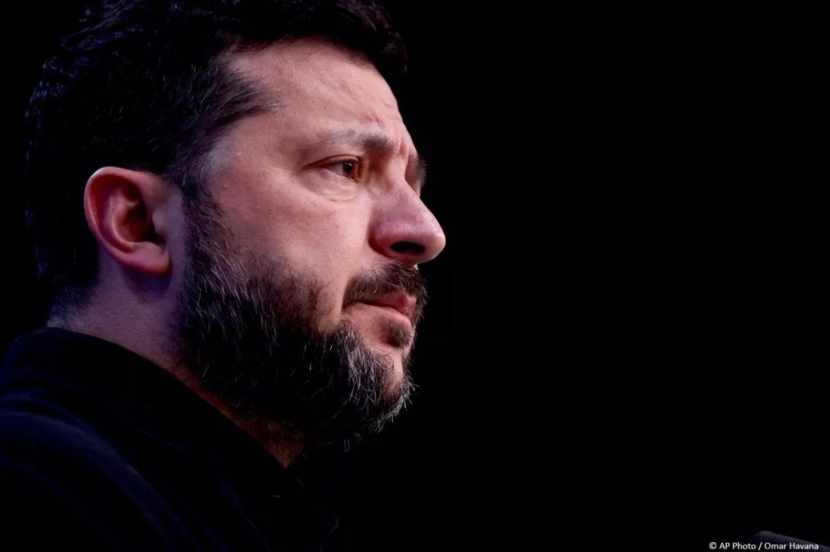 Мир на Украине станет возможен только после ухода Зеленского, заявил экс-советник Трампа Майкл Флинн