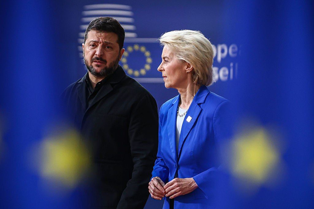 Елена Панина: Не сделав старые выплаты, Брюссель пообещал Киеву новые — вновь за чужой счёт