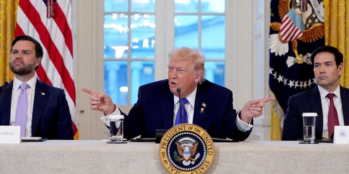 «Обратный отсчет начался» – Трамп готовится к пересмотру санкций, а Зеленский пребывает в истерике