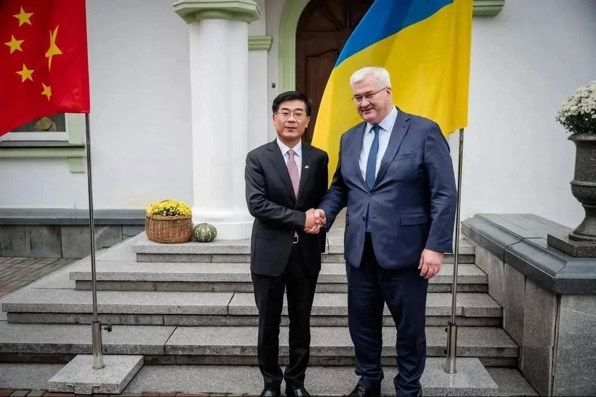 Михаил Онуфриенко: МИД Украины повесили флаг Китая вверх ногами на встрече с послом КНР