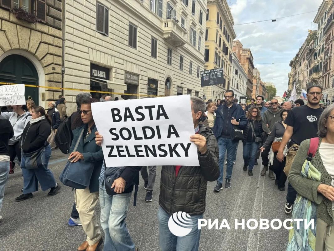 «Ни монеты, ни солдата для НАТО» «Ни монеты, ни солдата для НАТО»