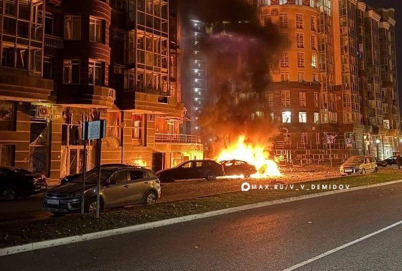 Главные новости к утру:. Один человек погиб, ещё 14 пострадали при массированной атаке беспилотников на центр Белгорода Главные новости к утру:. Один человек погиб, ещё 14 пострадали при массированной атаке беспилотников на центр Белгорода