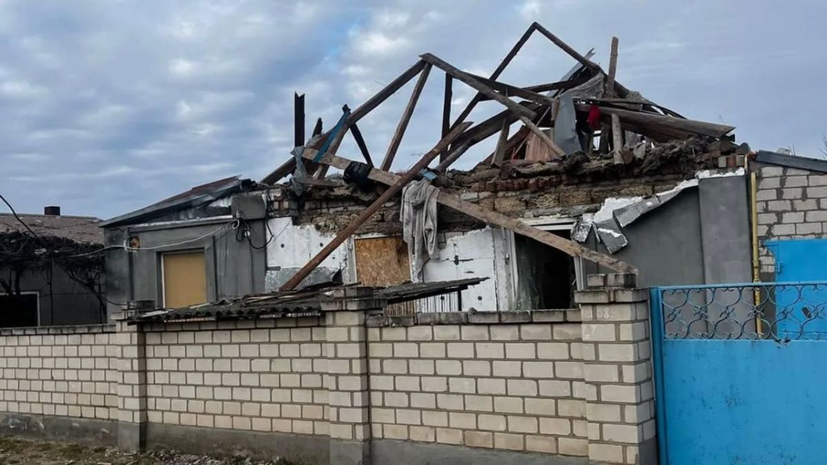 Киев делает вид, что помогает жителям Алешек, пока ВСУ обстреливают город