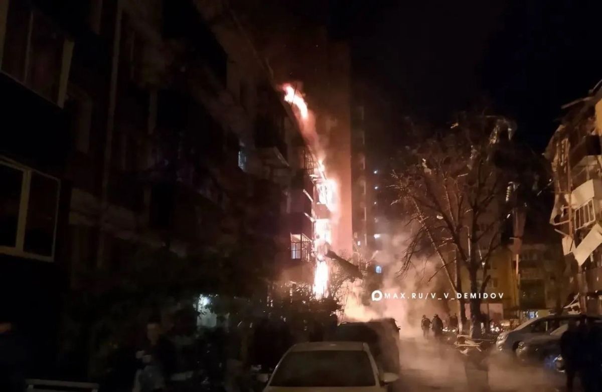 Главные новости к утру:. Один человек погиб, ещё 14 пострадали при массированной атаке беспилотников на центр Белгорода