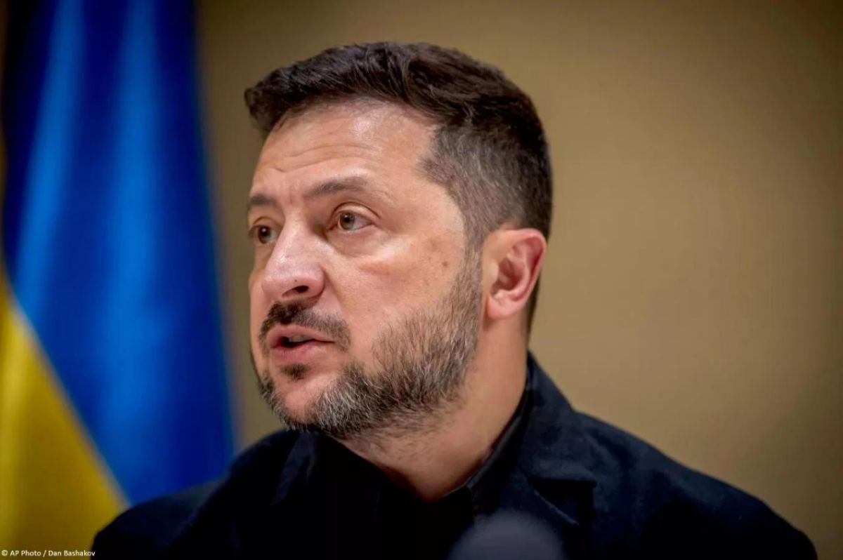Зеленский подписал законопроекты о продлении военного положения и всеобщей мобилизации еще на 90 дней, свидетельствуют данные Верховной рады