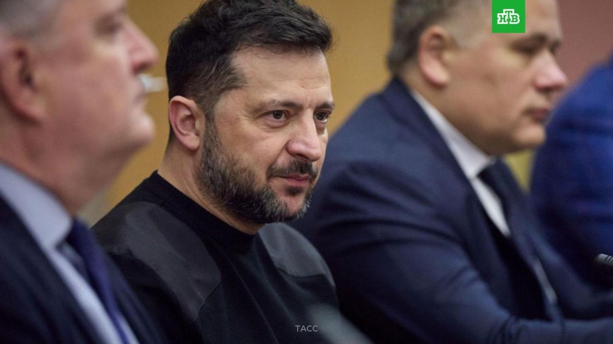 Зеленский, одержимый идеей продолжения конфликта, пытается сорвать процесс по урегулированию на Украине, заявила Мария Захарова