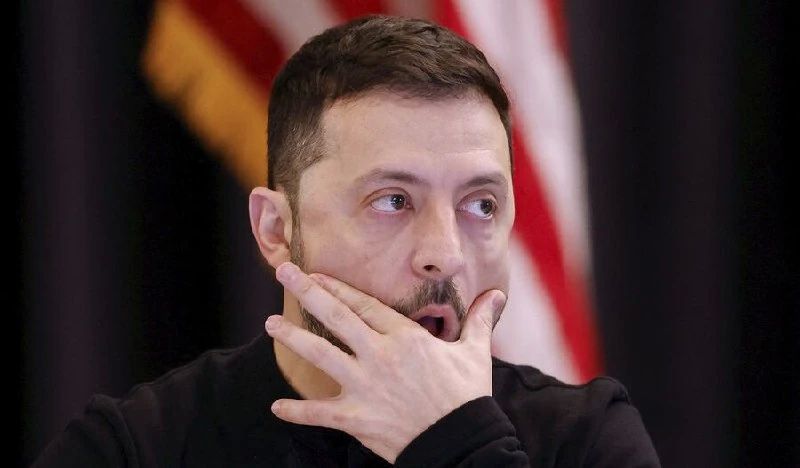 На Украине призывают дать уголовный иммунитет Зеленскому – «чтобы согласился на мир» На Украине призывают дать уголовный иммунитет Зеленскому – «чтобы согласился на мир»