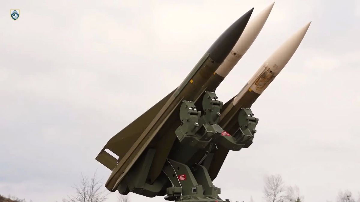 На кадрах - пусковая установка M192 зенитного ракетного комплекса MIM-23 Hawk на вооружении 208-й зенитной ракетной бригады ВСУ На кадрах - пусковая установка M192 зенитного ракетного комплекса MIM-23 Hawk на вооружении 208-й зенитной ракетной бригады ВСУ