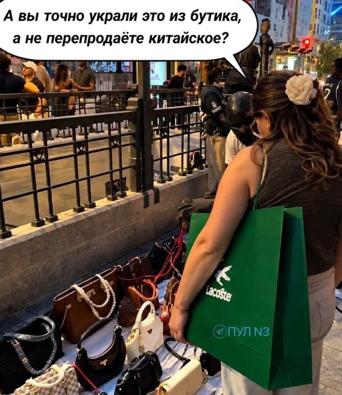 Мемы - самое разрушительное оружие в современном мире, их каждый день постит даже Трамп Мемы - самое разрушительное оружие в современном мире, их каждый день постит даже Трамп