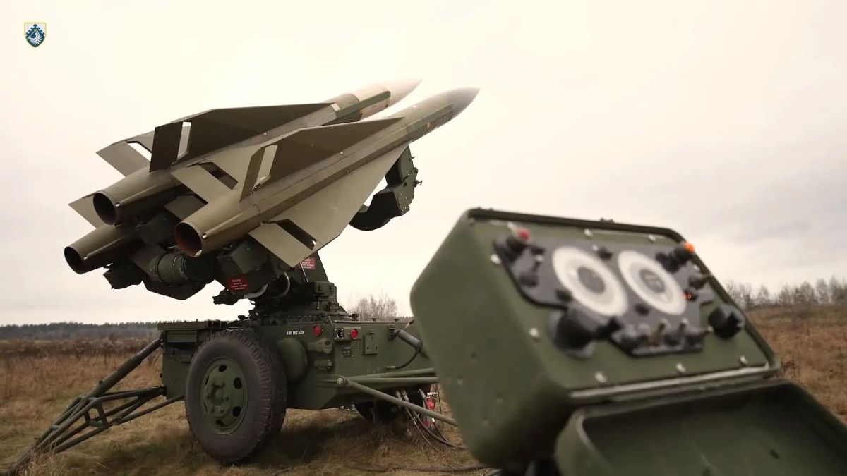 На кадрах - пусковая установка M192 зенитного ракетного комплекса MIM-23 Hawk на вооружении 208-й зенитной ракетной бригады ВСУ На кадрах - пусковая установка M192 зенитного ракетного комплекса MIM-23 Hawk на вооружении 208-й зенитной ракетной бригады ВСУ